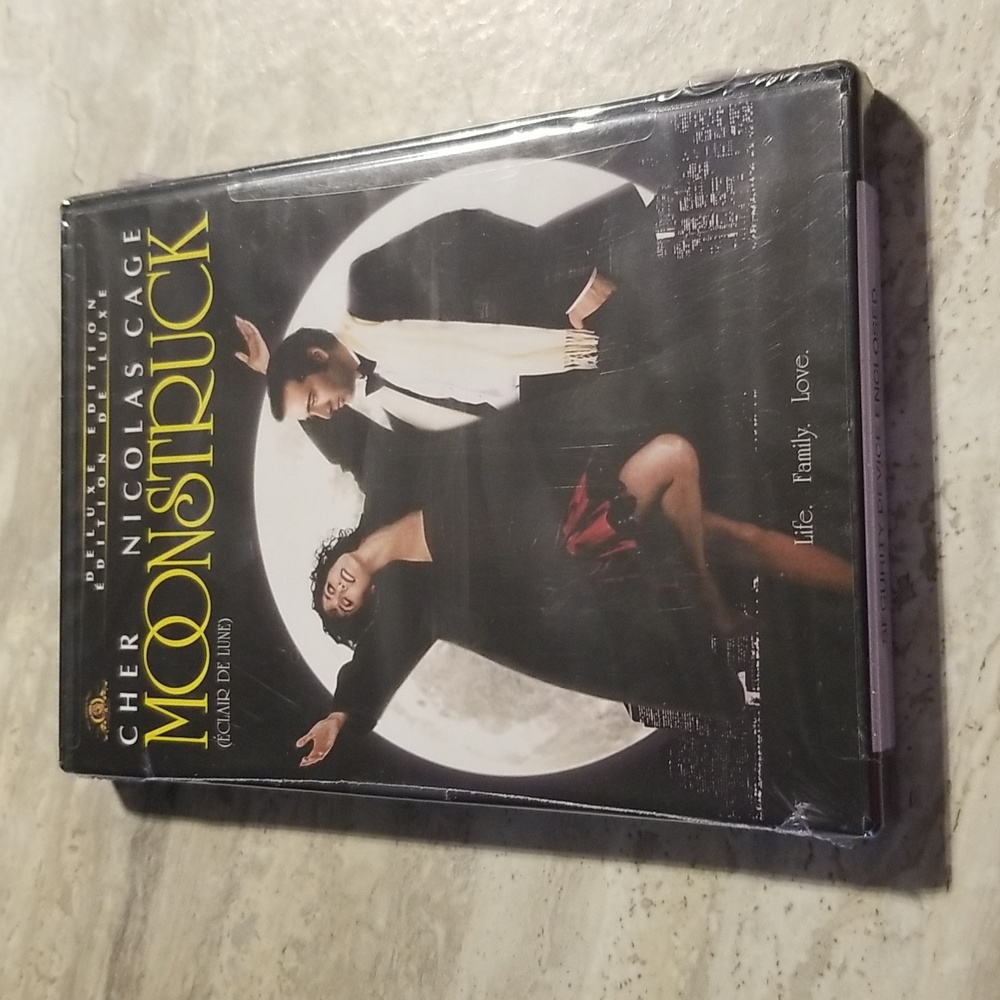 Sealed  Moonstruck dvd